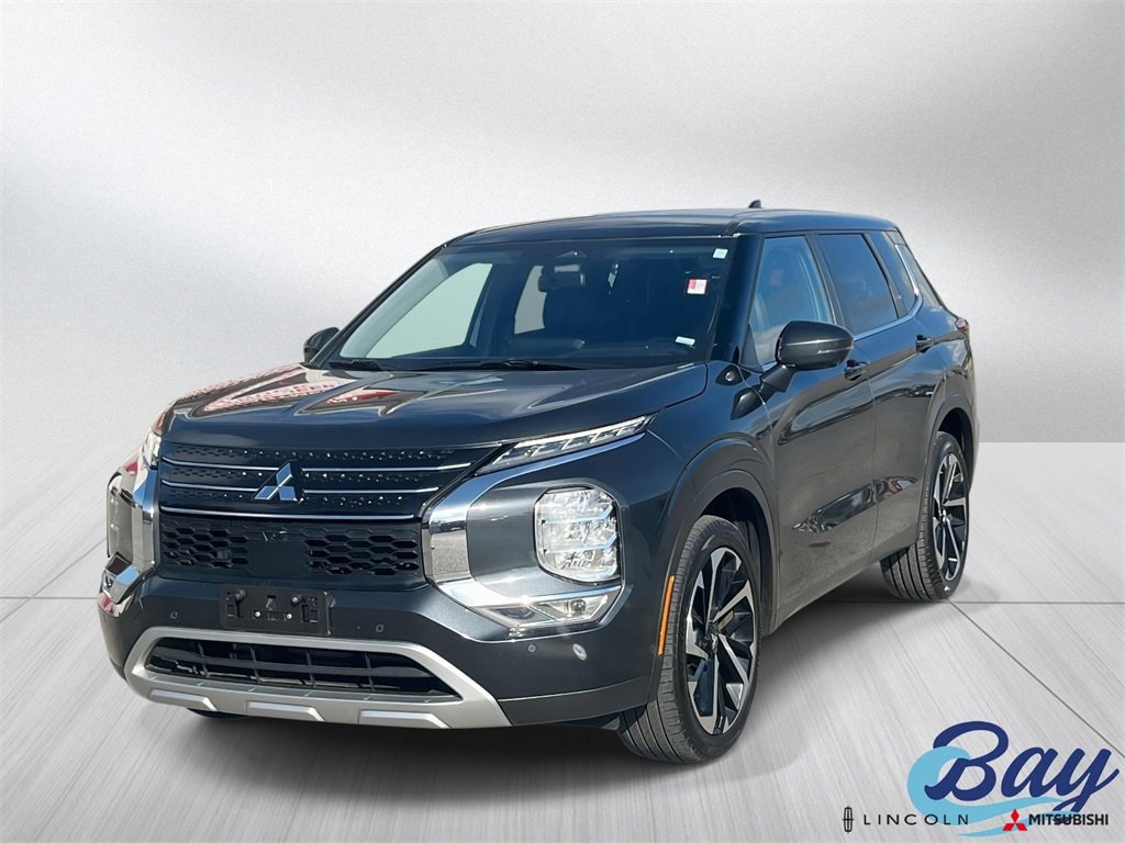 Used 2024 Mitsubishi Outlander FWD