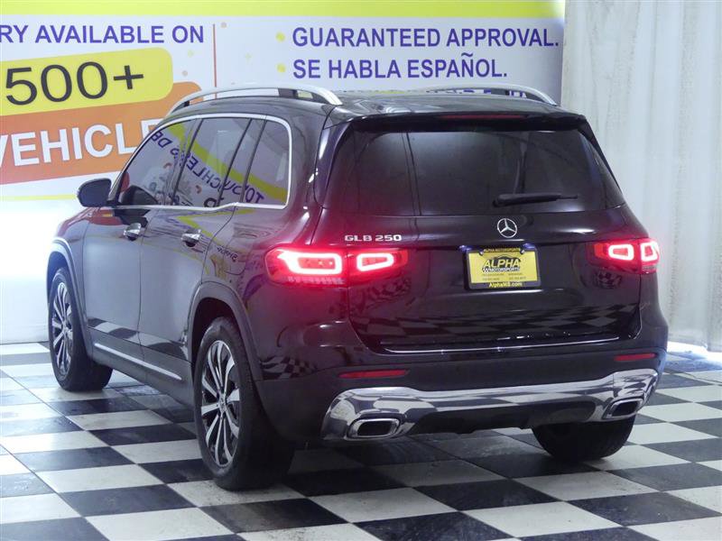 Used 2022 Mercedes-Benz GLB 250 GLB 250 w/ Premium Package Lite image 5