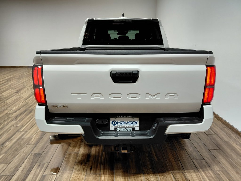 Used 2026 Toyota Tacoma SR5 AWD/4WD image 22