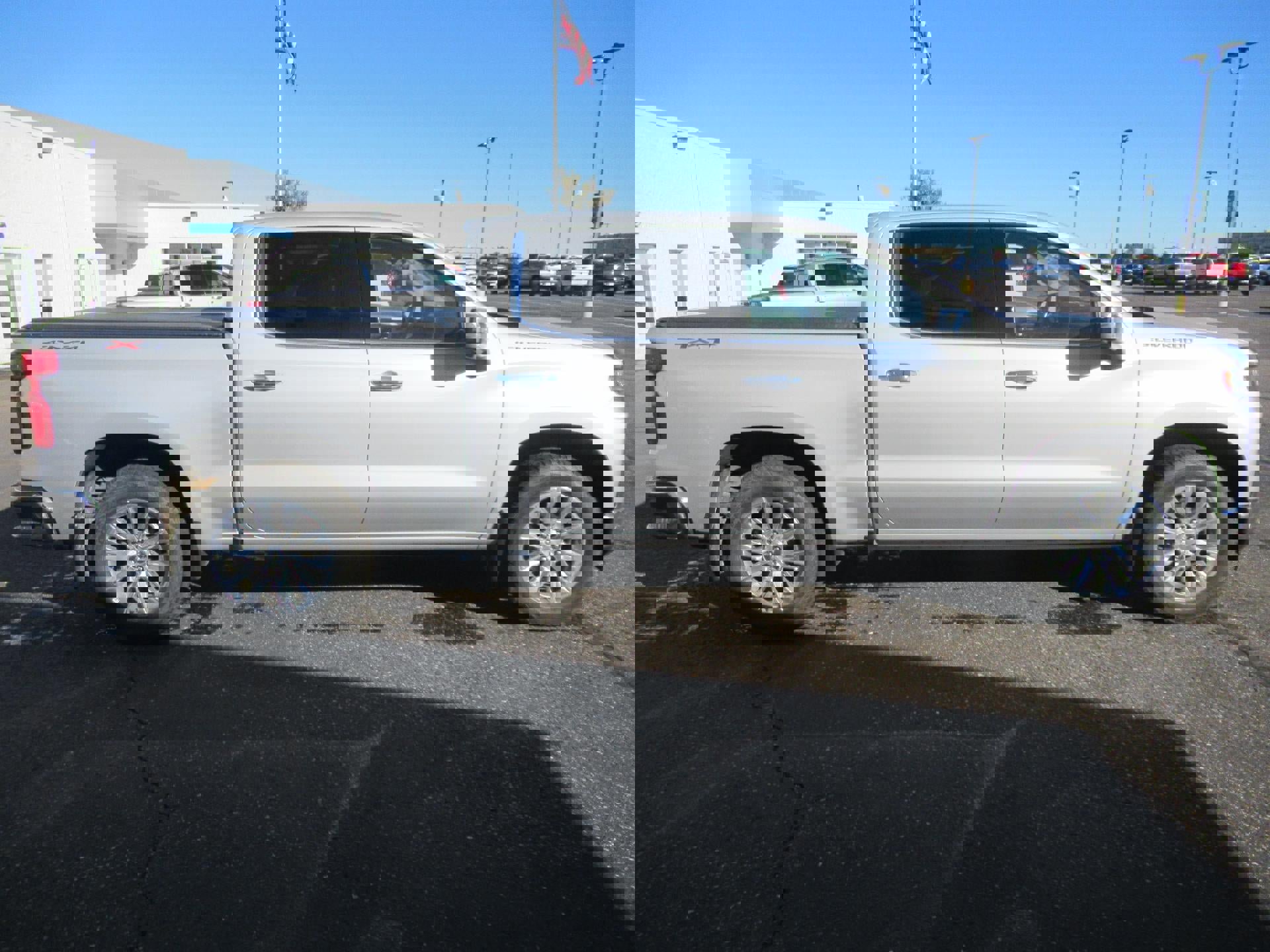 Used 2019 Chevrolet Silverado 1500 LTZ w/ LTZ Plus Package image 4