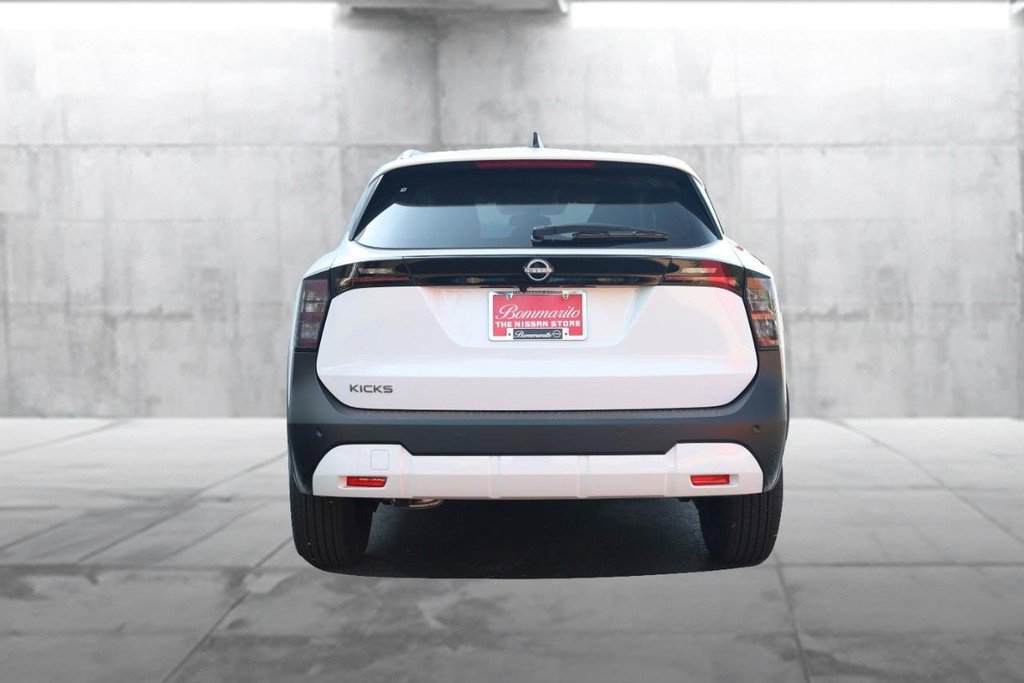 New 2026 Nissan Kicks SV image 6