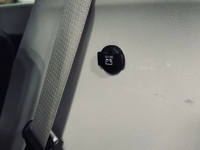 Used 2024 Chrysler Pacifica Touring-L image 11