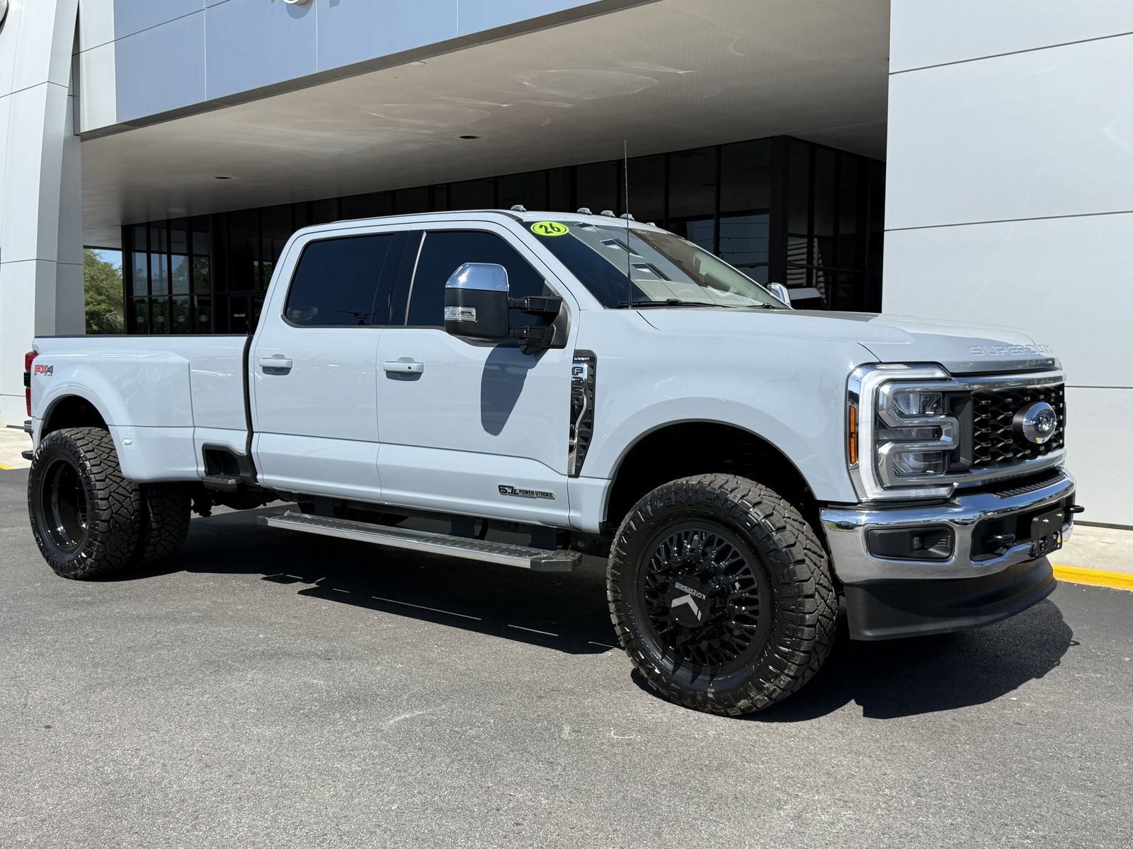 Used 2026 Ford F350 Lariat AWD/4WD image 2
