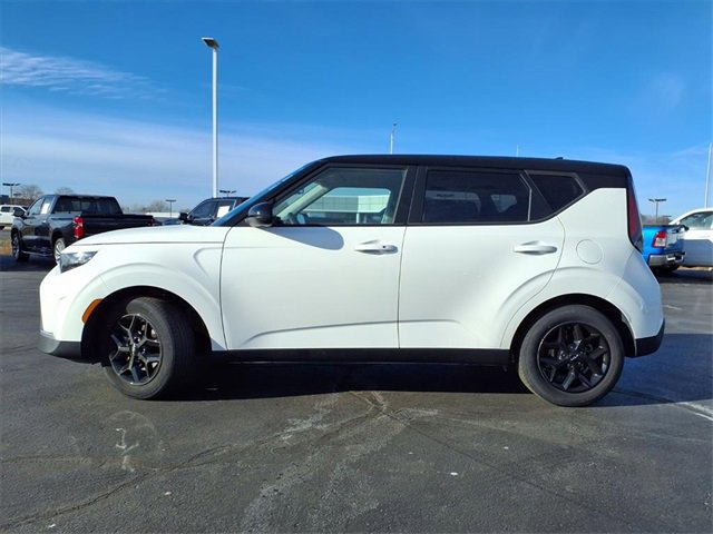 Used 2024 Kia Soul S image 29