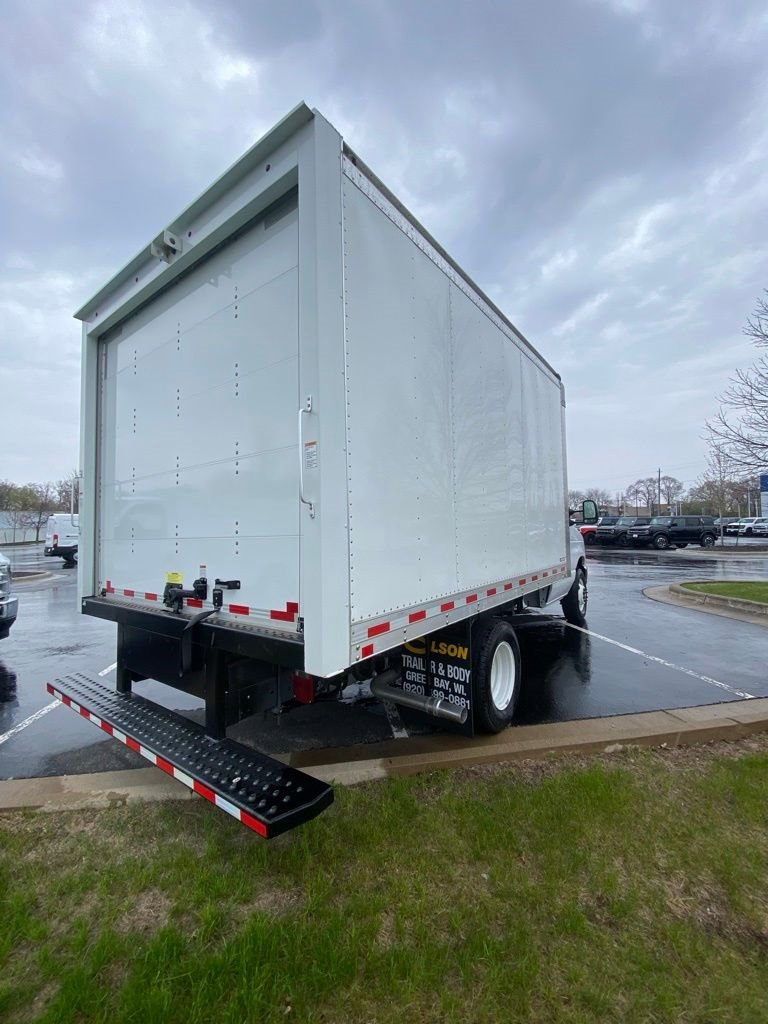 New 2025 Ford E-350 and Econoline 350 Super Duty w/ Power Equipment Group RWD image 18