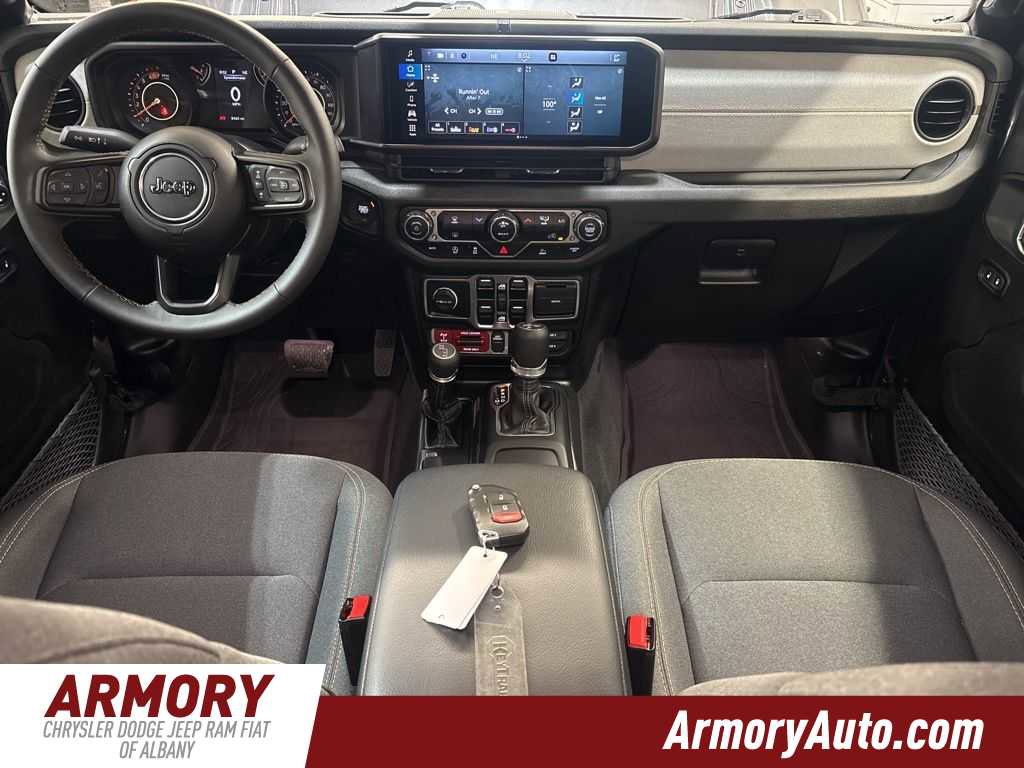 Used 2024 Jeep Wrangler Willys image 29