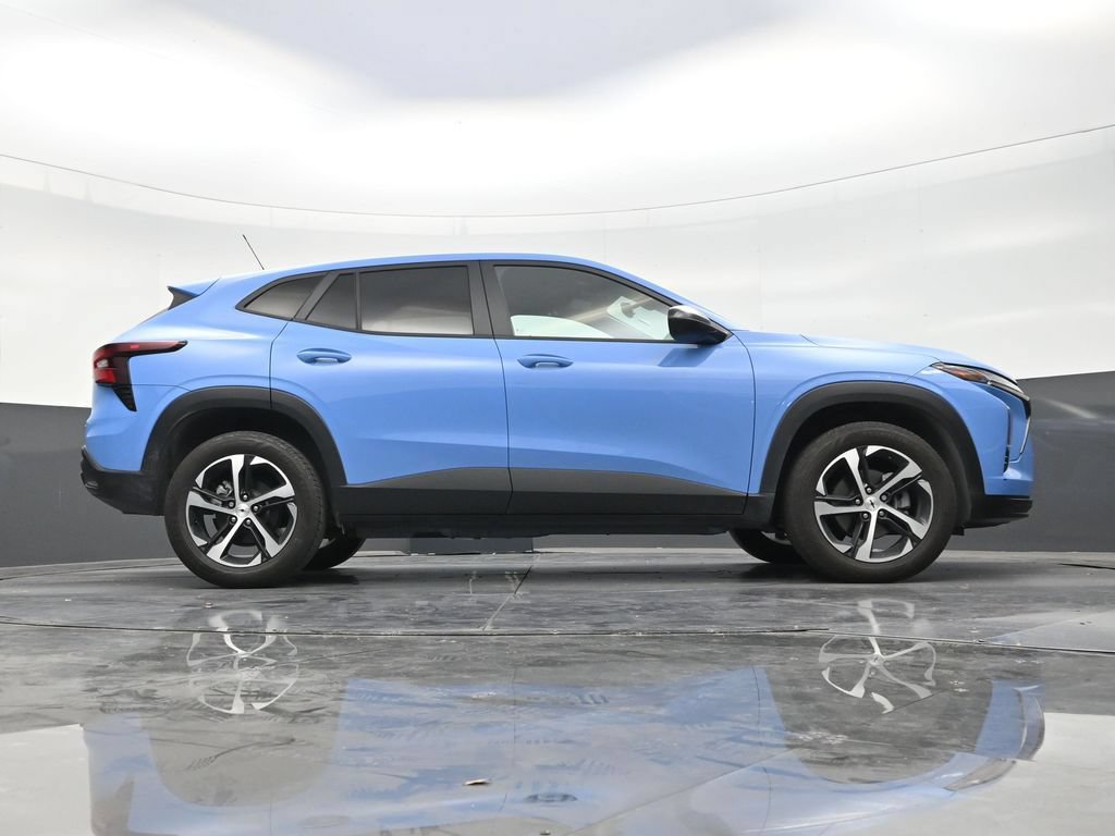 Used 2024 Chevrolet Trax RS w/ Driver Confidence Package FWD image 24