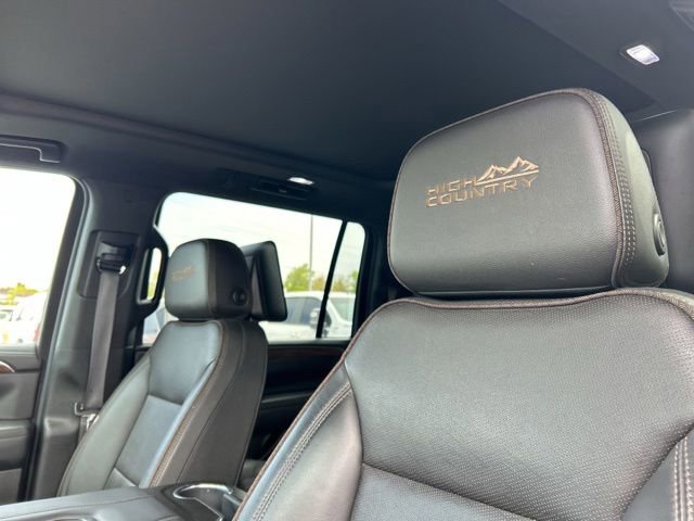 Used 2021 Chevrolet Suburban High Country AWD/4WD image 41