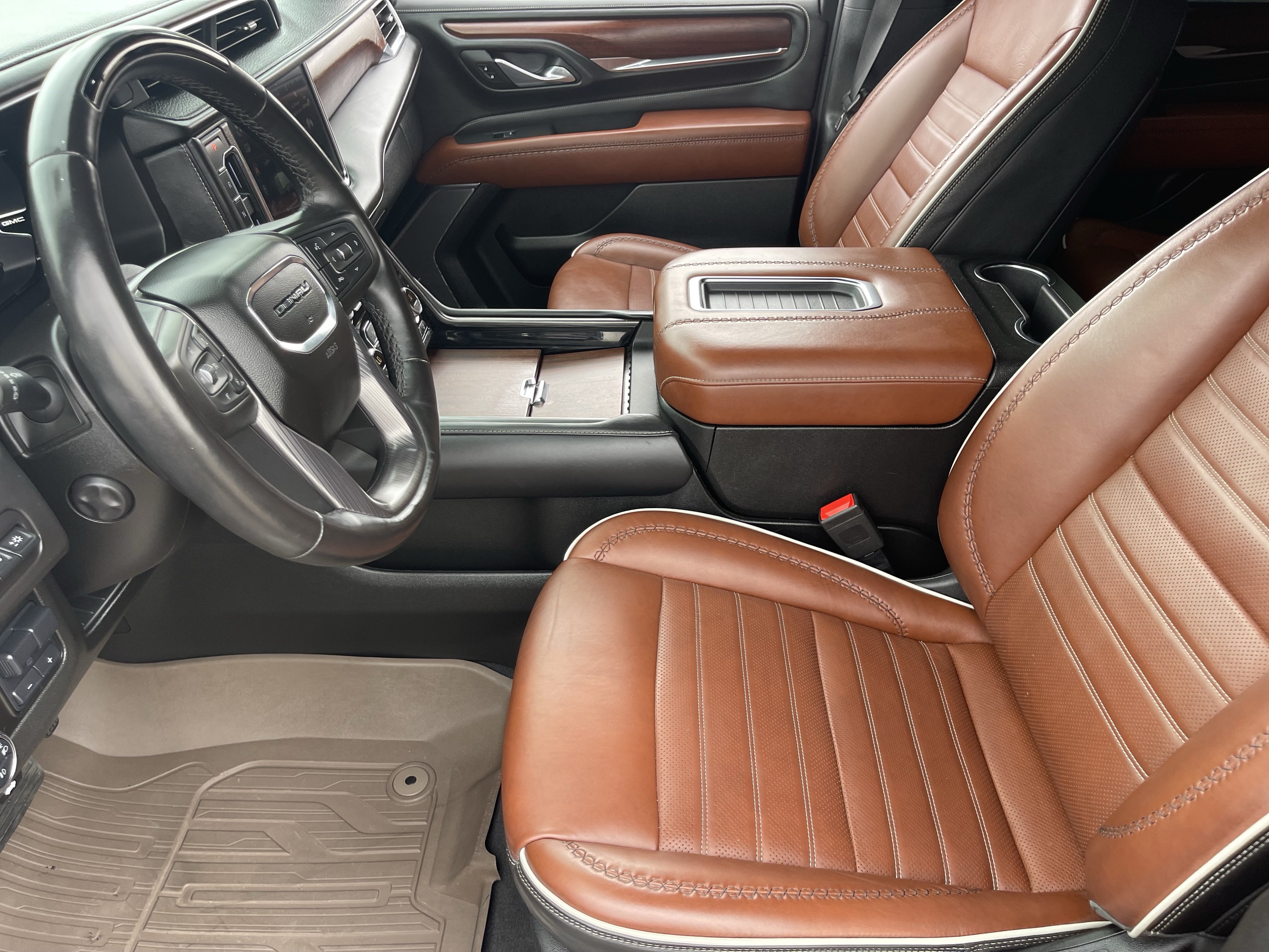 Used 2023 GMC Yukon XL Denali Ultimate AWD/4WD image 18