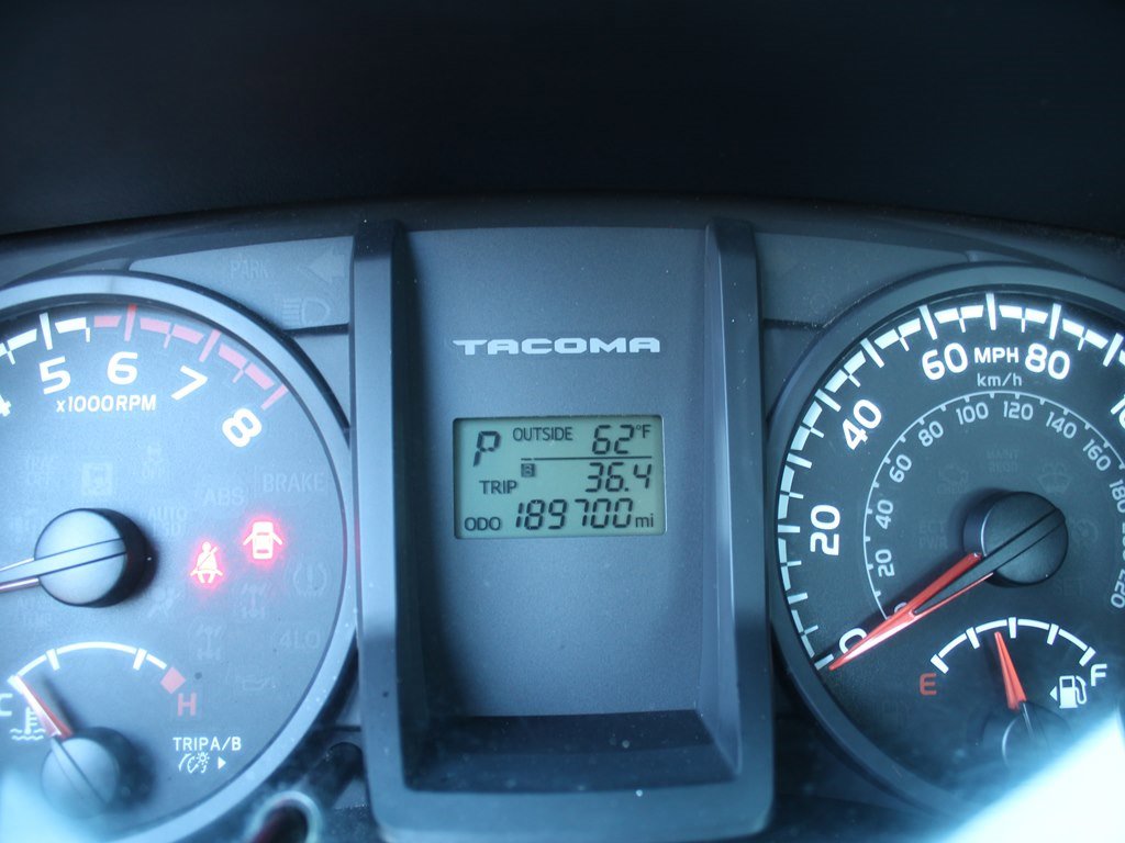 Used 2016 Toyota Tacoma SR image 20