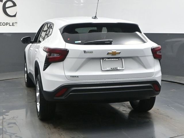New 2026 Chevrolet Trax LS w/ LS Convenience Package image 13