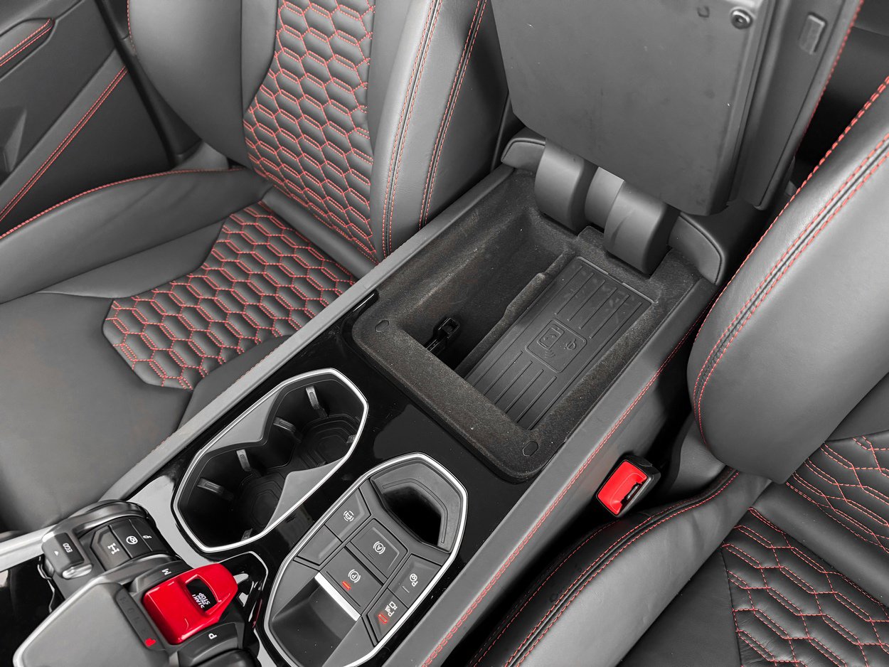 Used 2022 Lamborghini Urus image 21