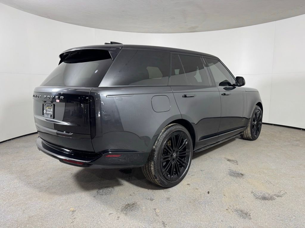 Used 2024 Land Rover Range Rover Autobiography AWD/4WD image 6