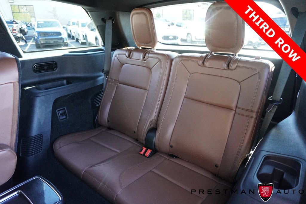 Used 2024 Lincoln Aviator Reserve w/ Equipment Group 201A image 4