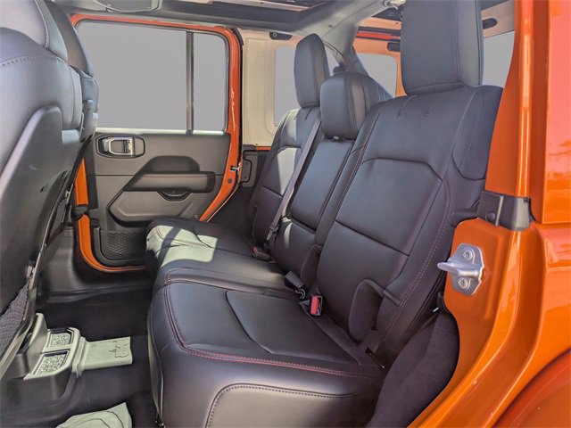 Used 2025 Jeep Wrangler Unlimited Rubicon image 14