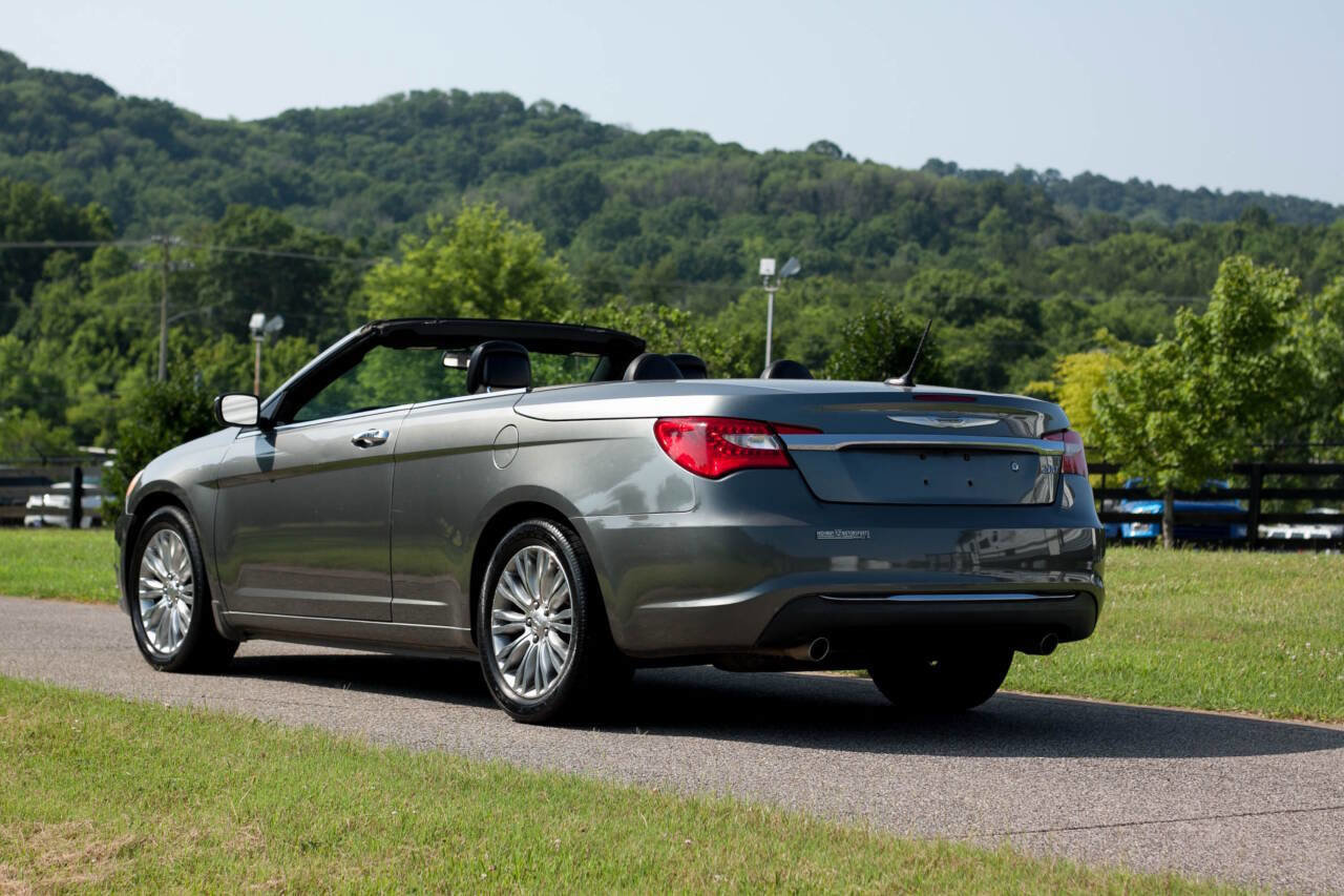 Used 2012 Chrysler 200 Limited image 3