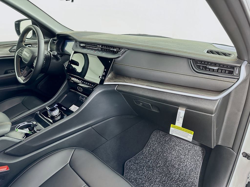 New 2026 Jeep Grand Cherokee L Limited AWD/4WD image 38