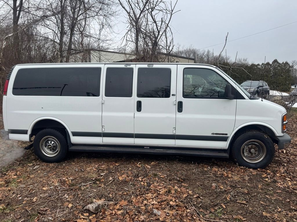 Used 2000 Chevrolet Express 3500 Extended Passenger w/ LS Preferred Equipment Group RWD image 12