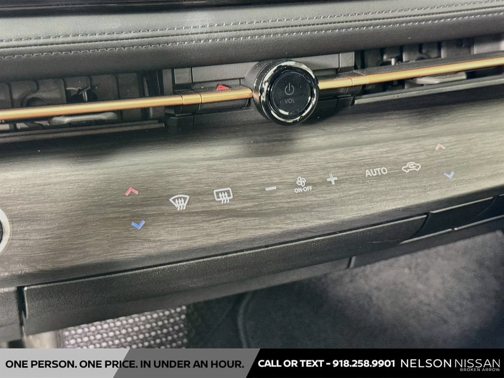 Certified 2024 Nissan Ariya FWD image 16