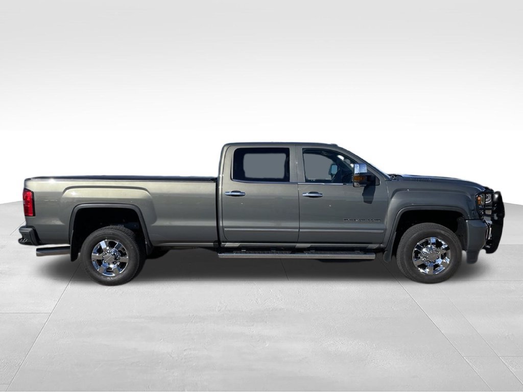 Used 2017 GMC Sierra 3500 Denali w/ Duramax Plus Package AWD/4WD image 28