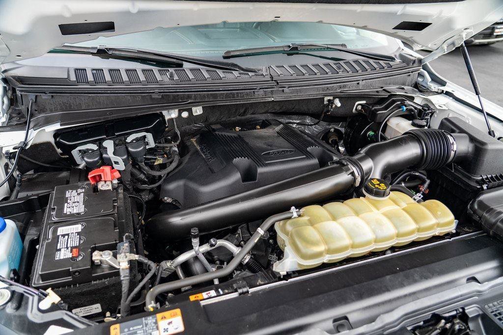 Used 2020 Ford Expedition Platinum image 31