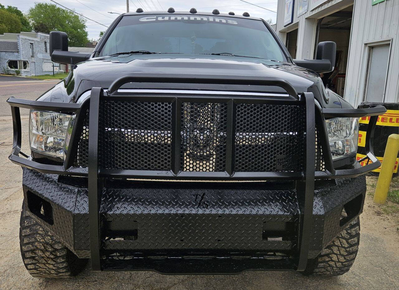 Used 2015 RAM 2500 Tradesman w/ Chrome Appearance Group AWD/4WD image 2