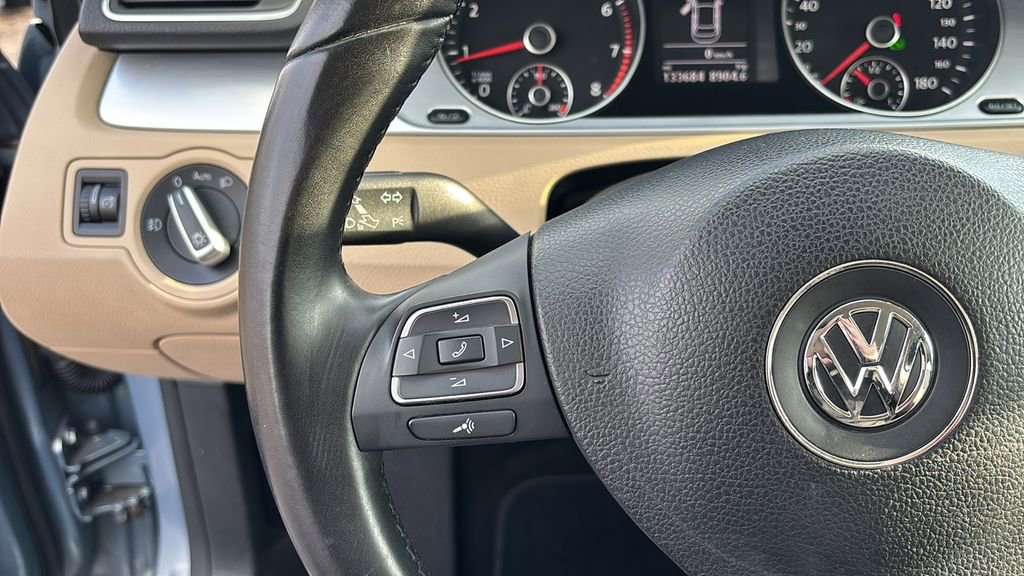 Used 2013 Volkswagen CC Sport image 17