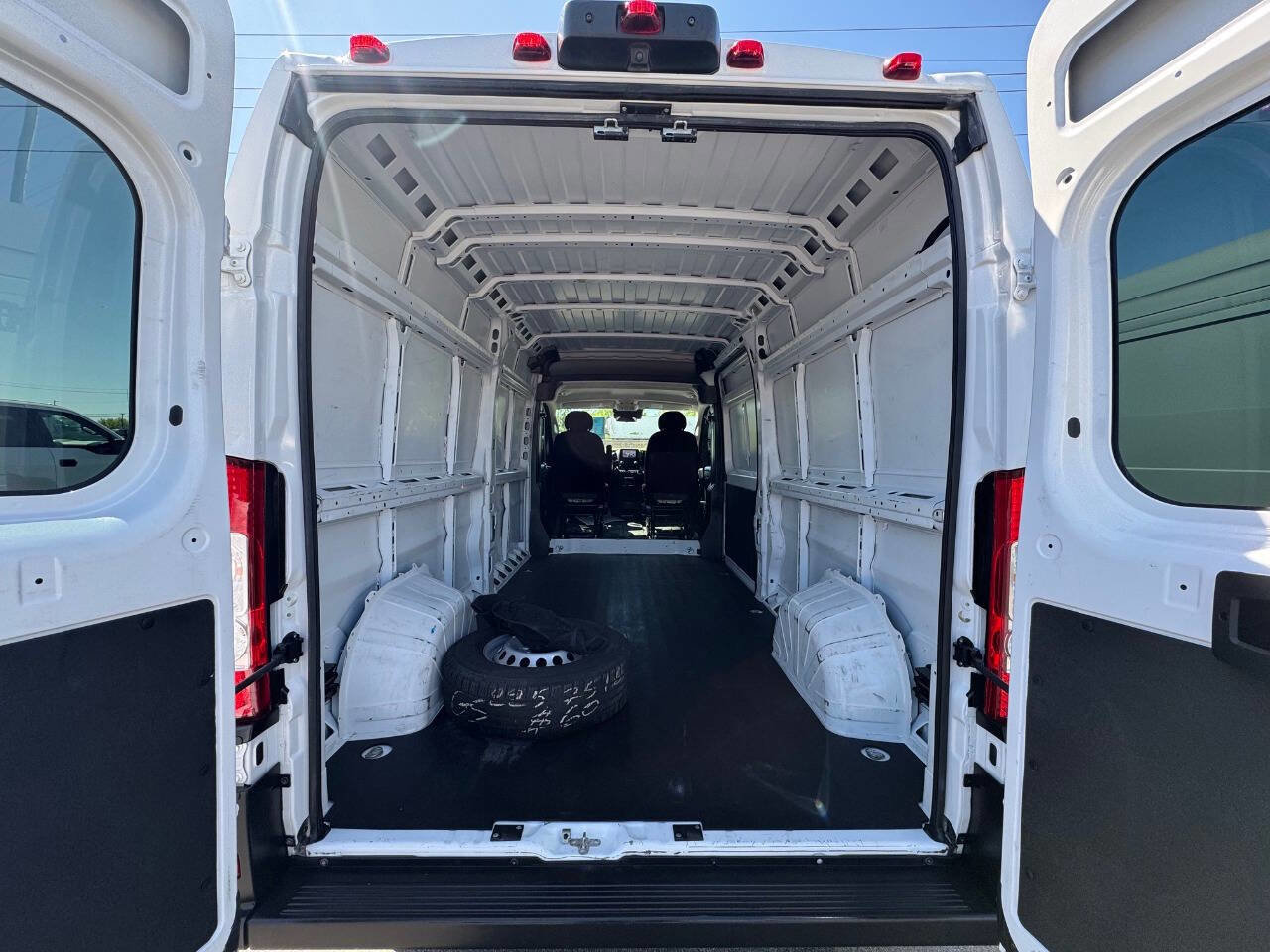 Used 2023 RAM ProMaster 2500 FWD image 18