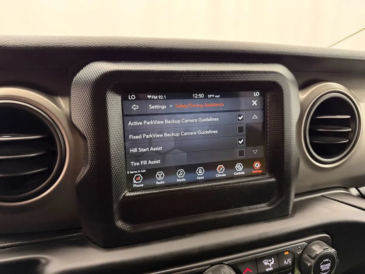 Used 2021 Jeep Gladiator Sport AWD/4WD image 18