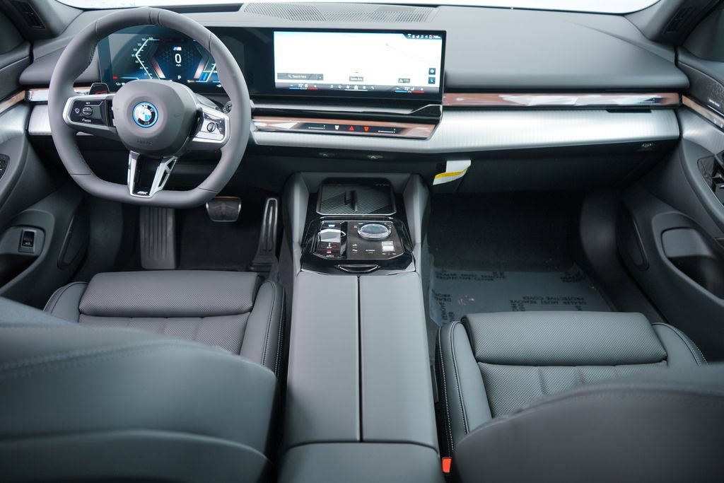 New 2026 BMW i5 eDrive40 w/ M Sport Package RWD image 13