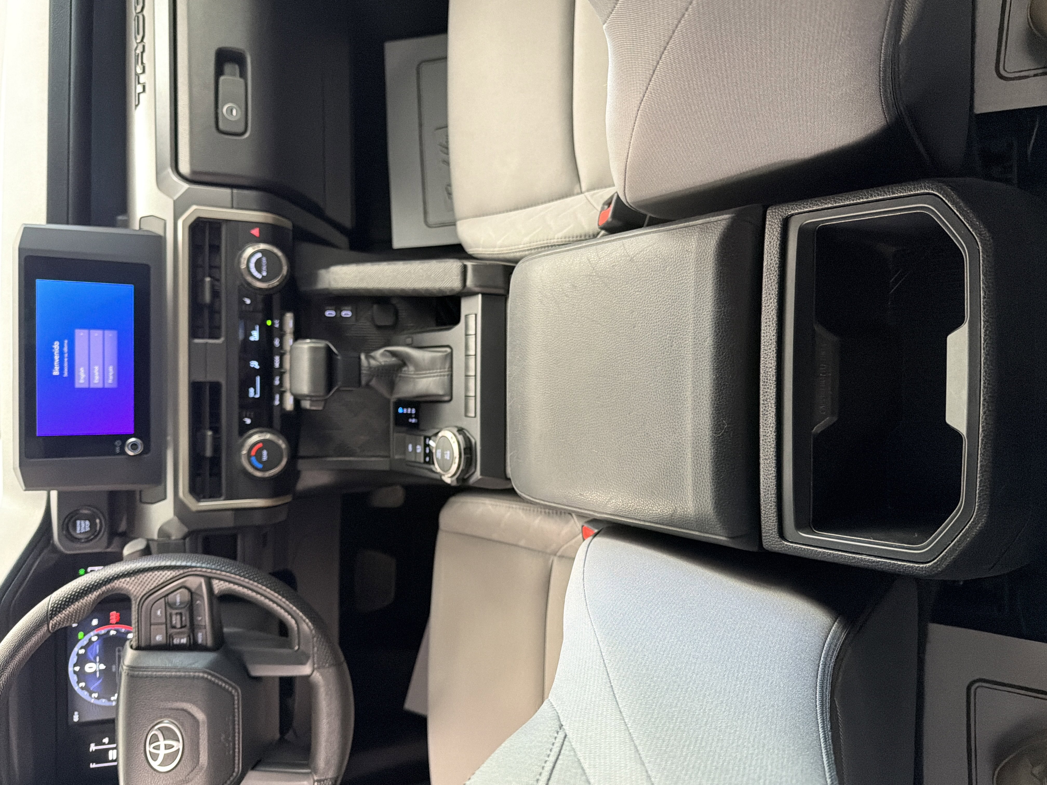 Used 2024 Toyota Tacoma SR5 AWD/4WD image 15
