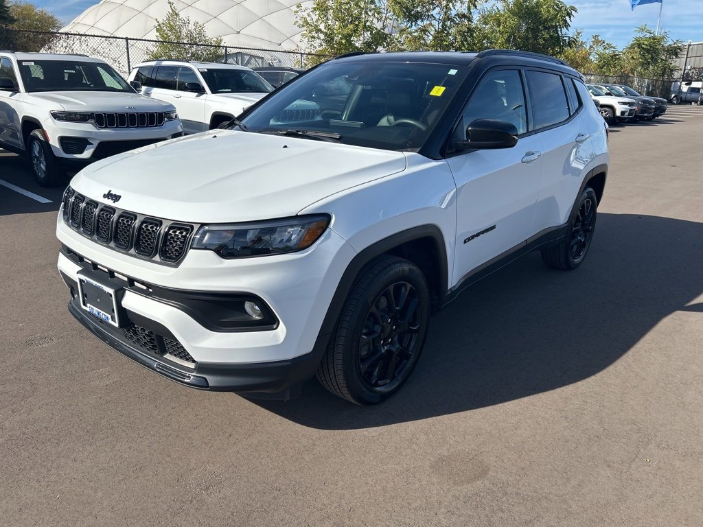 Used 2023 Jeep Compass Altitude