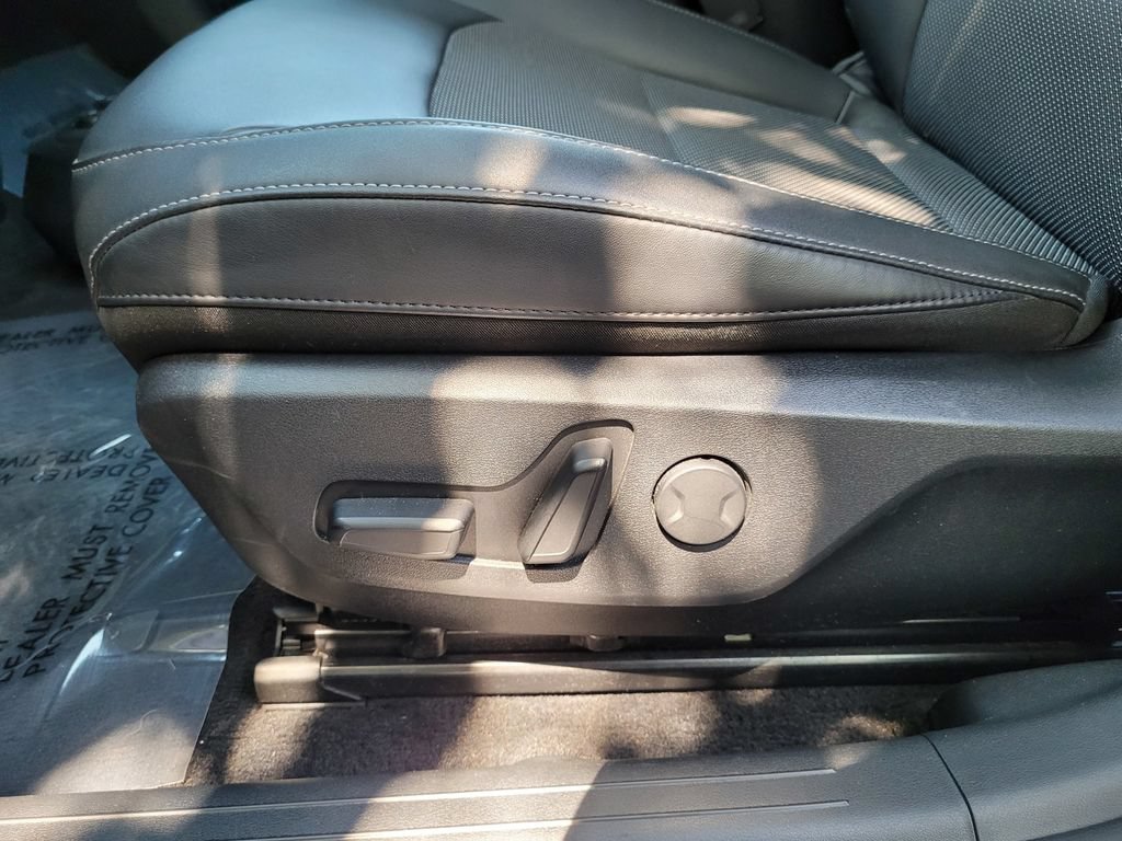 Used 2024 Kia EV6 Light RWD image 13