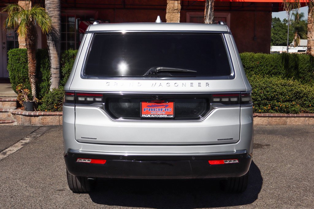 Used 2022 Jeep Grand Wagoneer Series II w/ Convenience Group III image 7