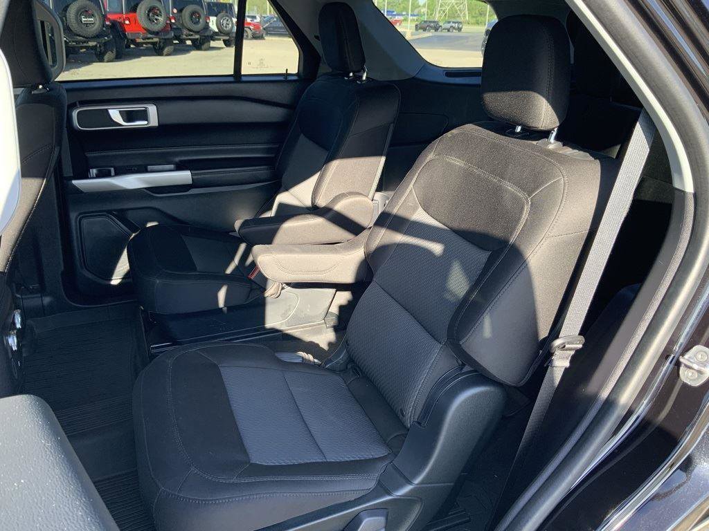Used 2022 Ford Explorer XLT image 59