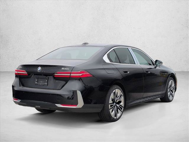Used 2026 BMW 530i xDrive w/ Premium Package AWD/4WD image 2