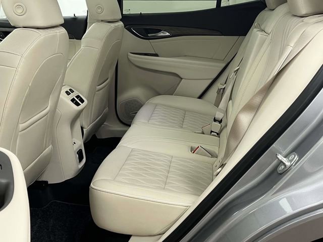 Used 2023 Buick Envision Avenir image 18