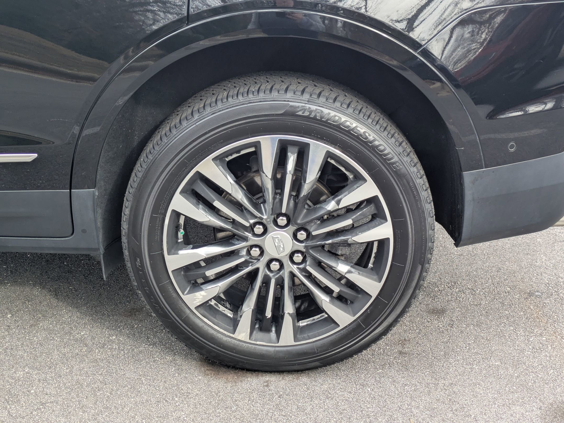 Used 2019 Cadillac XT5 Premium Luxury w/ Driver Assist Package image 8