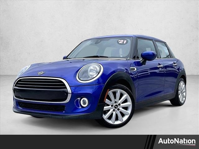 Used 2021 MINI Cooper 4-Door Hardtop image 1