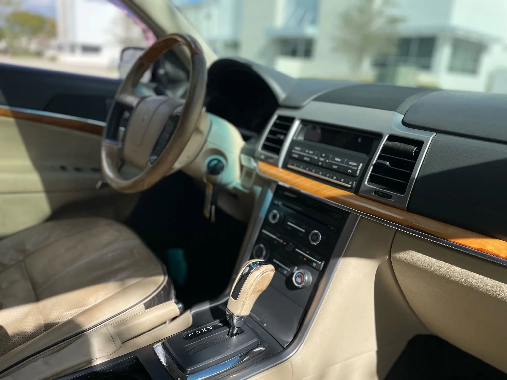 Used 2011 Lincoln MKZ Hybrid image 27