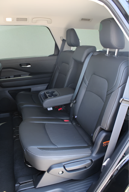 New 2026 Nissan Pathfinder SL AWD/4WD image 18