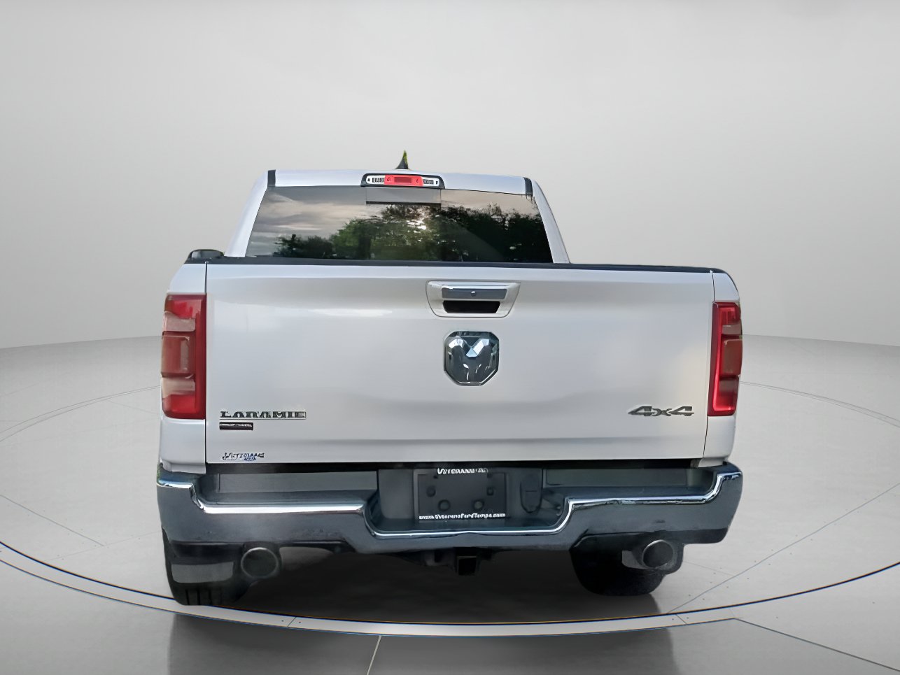 Used 2019 RAM 1500 Laramie AWD/4WD image 24