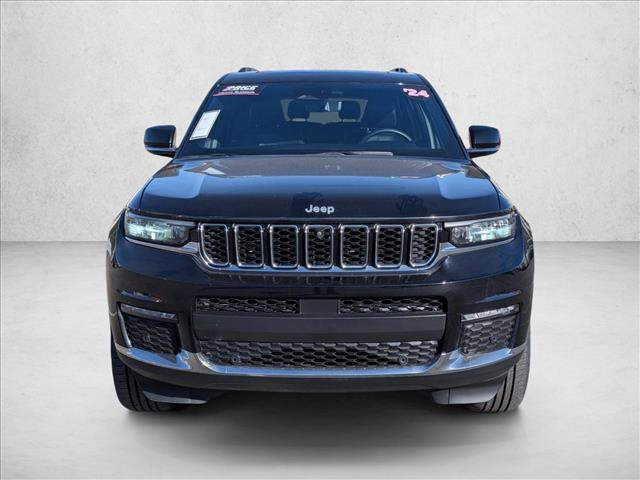 Used 2024 Jeep Grand Cherokee L Limited w/ Luxury Tech Group II image 2