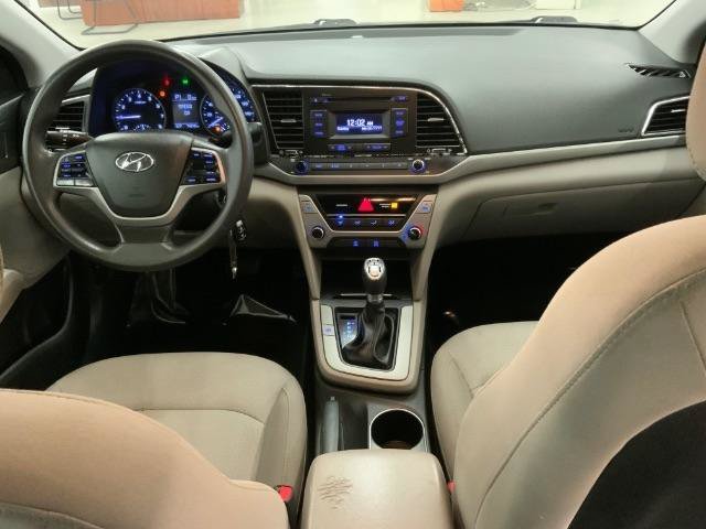 Used 2018 Hyundai Elantra SE FWD image 8