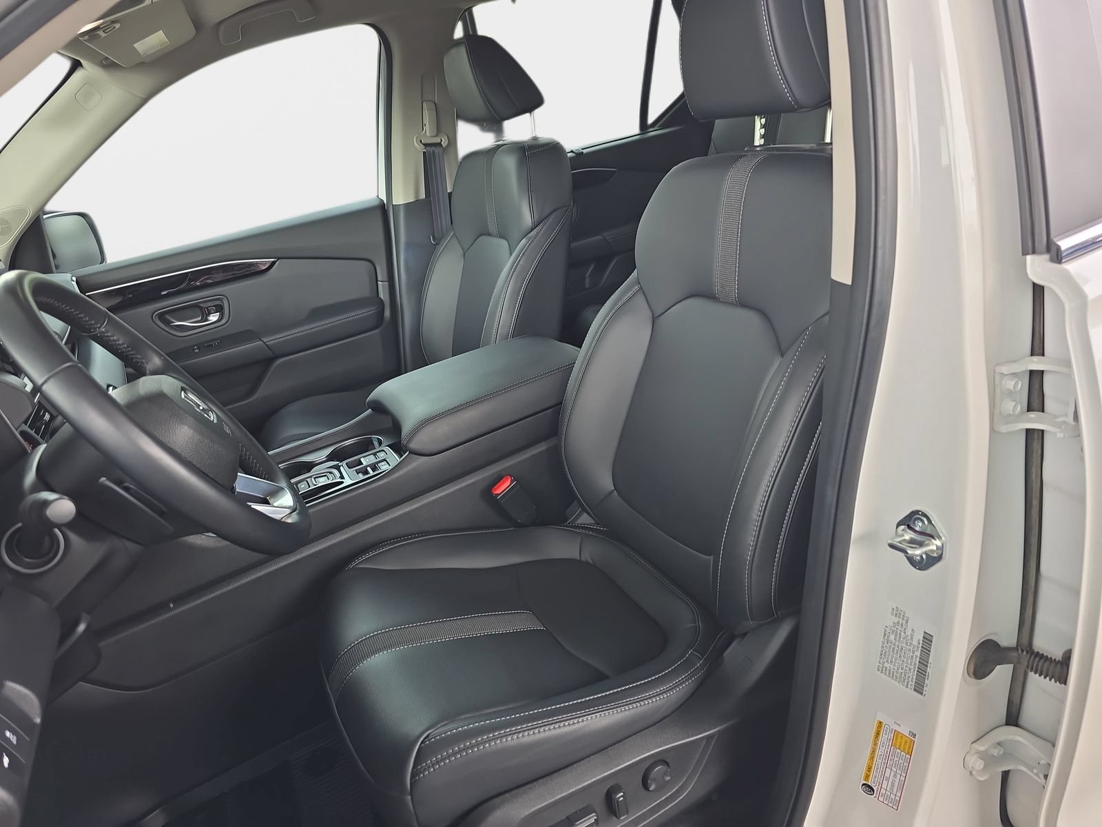 Certified 2025 Honda Pilot EX-L image 16