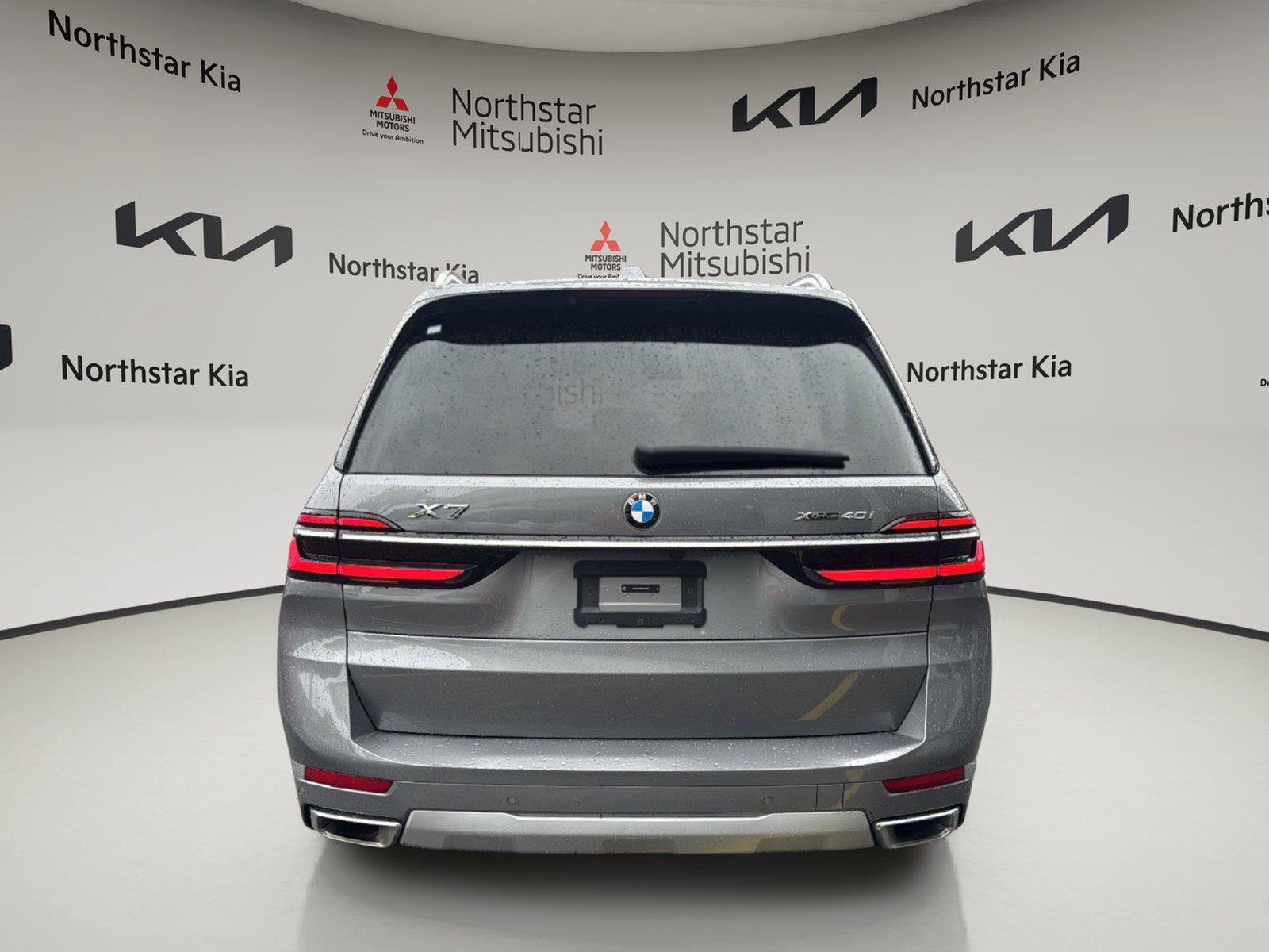 Used 2025 BMW X7 xDrive40i AWD/4WD image 6