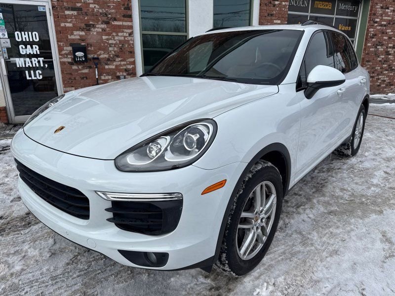 Used 2016 Porsche Cayenne image 1