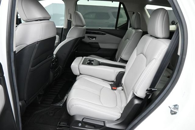 Used 2025 Honda Pilot EX-L image 25