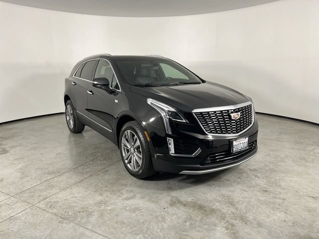 Used 2026 Cadillac XT5 Premium Luxury FWD image 2