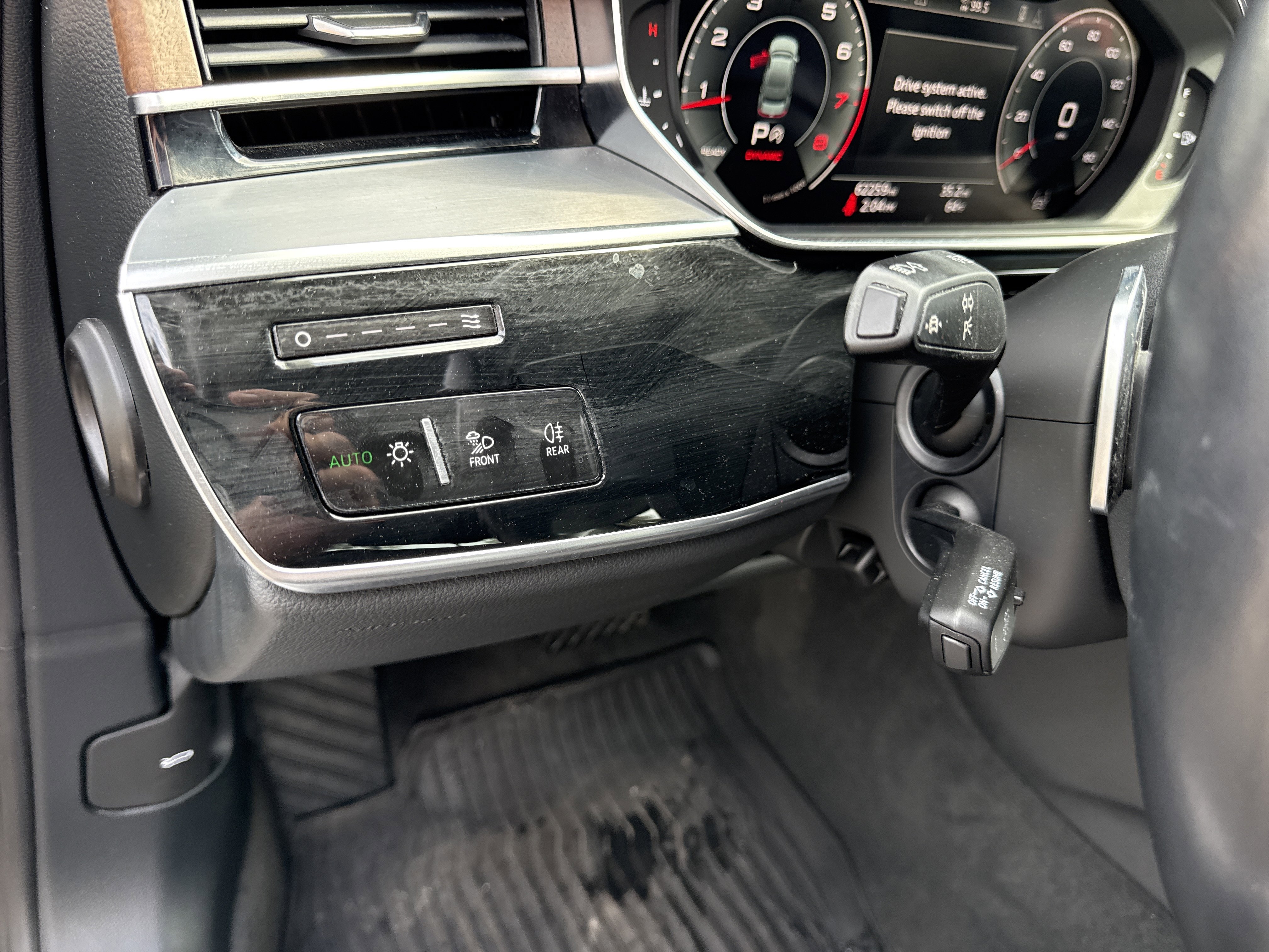 Used 2021 Audi A8 L 4.0T image 42